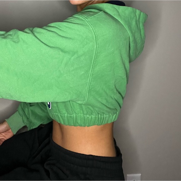 ADIKA Green Los Angeles Cropped Zip Up Jacket - Picture 2 of 5